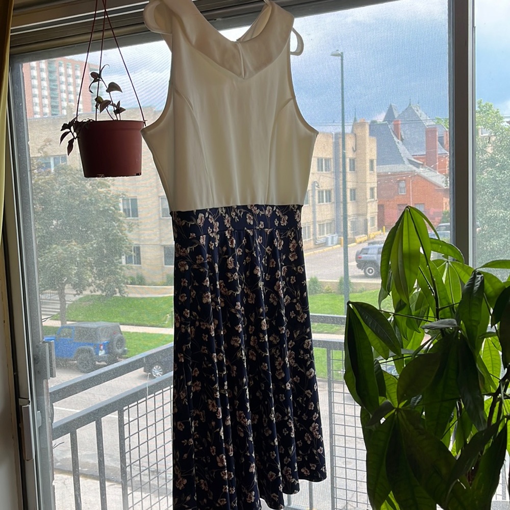 Size large ModCloth dress